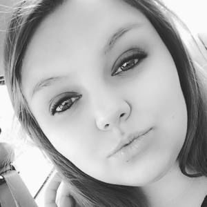 Meet your Posher, Michaela